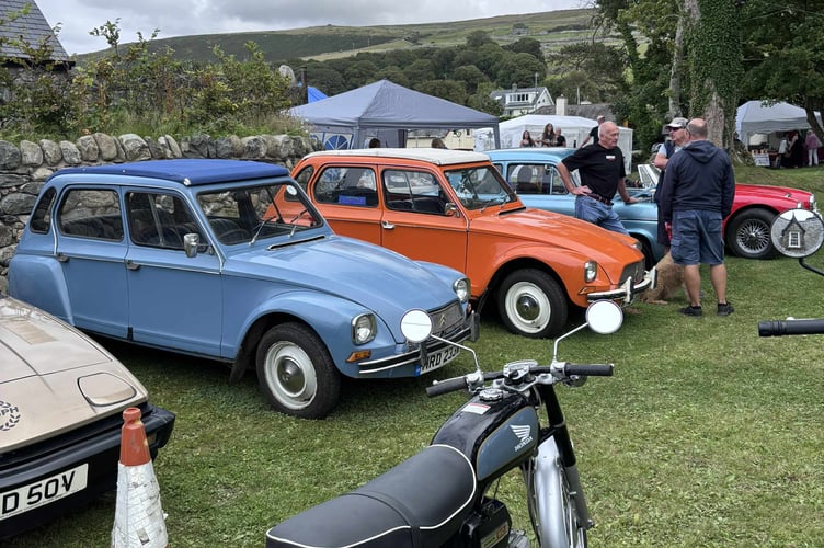 The Annual Village Fete and Dog Show in Llwyngwril included a display of classic cars