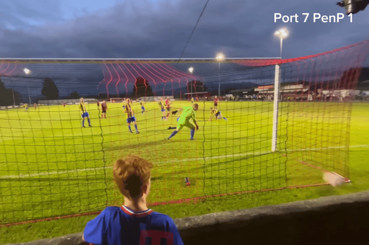 Shaun Cavanagh scoring the final goal for Porthmadog v Phoenix