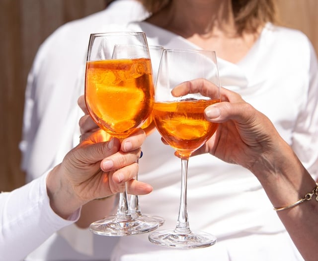 Concerns raised over coffee shop's alcohol licence