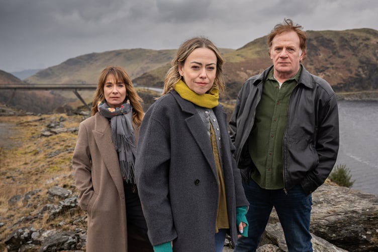 Nia Roberts, Siân Reese-Williams a Mark Lewis-Jones