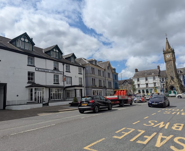 Machynlleth town clock row sparks limerick battle