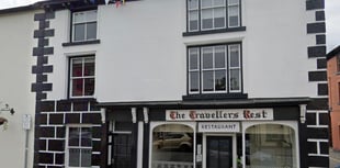 Travel agent plans for Llanidloes cafe given go-ahead