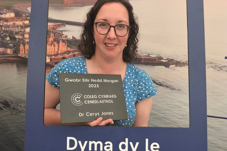 Dr Cerys Jones, Prifysgol Aberystwyth