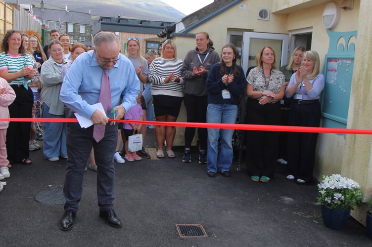 Councillor Elfed Williams cuts the ribbon at the new facility at Deiniolen. Photo: Gwynedd Council