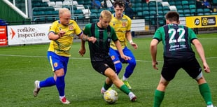 10-man Aberystwyth hold on for big win