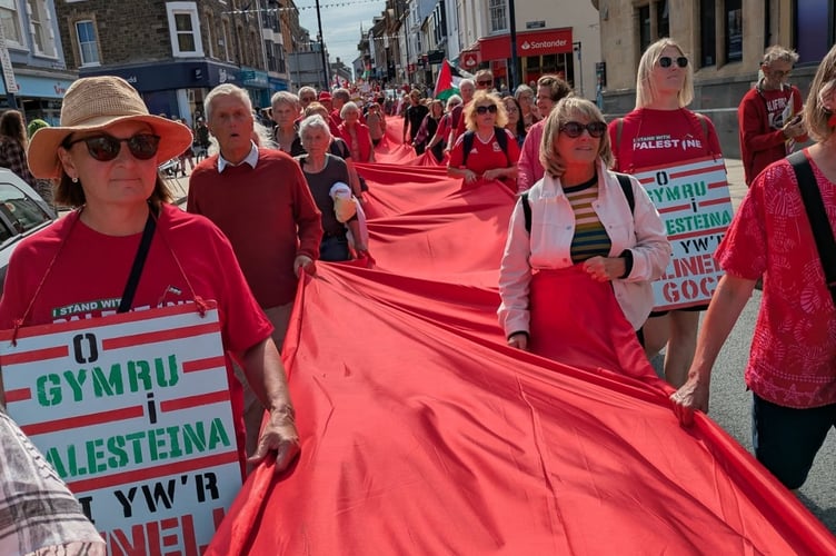 Some 1,500 protesters in Aberystwyth attended a red line rally in support of Palestinians recently.