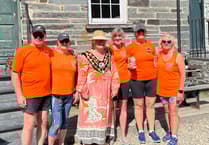 Sion Cwilt ladies crew triumph at Mermaid Race