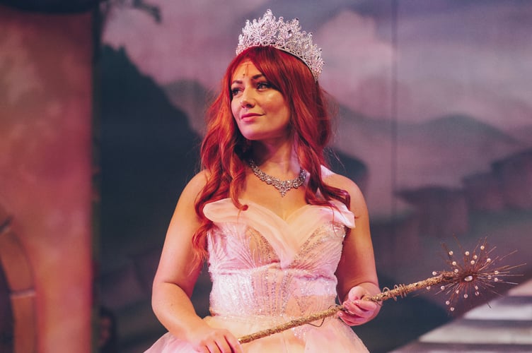 Elian Mai West as Glinda. Photo: David Edmunds