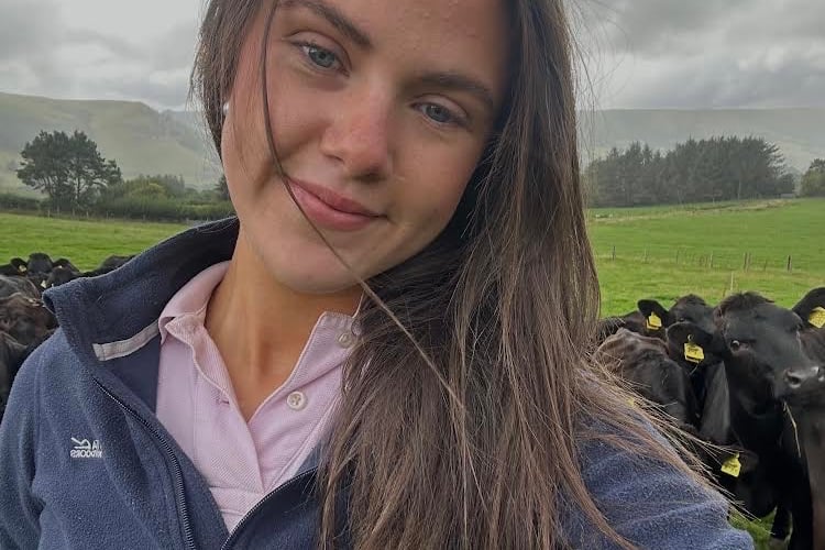 Manon Evans
