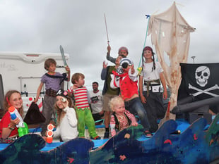 Aberdyfi welcomes back carnival parade with over 1,000 attendees