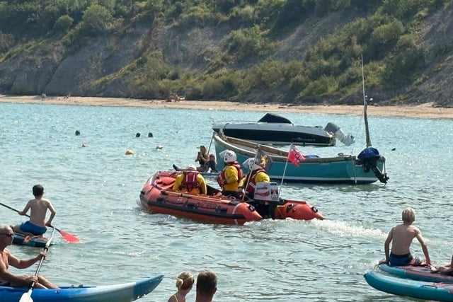 RNLI issues paddleboard wind warning 