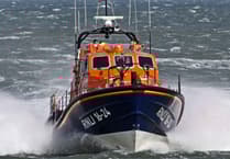 Porthdinllaen RNLI called to rescue paddleboarders and kayakers in trouble at sea