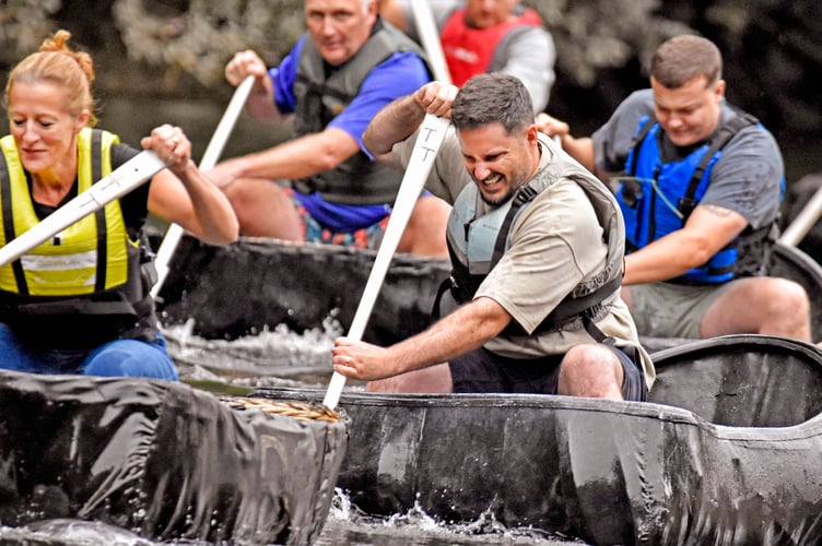 First time adult coracle handlers battle it out in the novice race