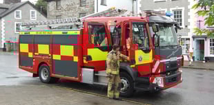 Breaking: Smoke fills Machynlleth shop due to faulty alarm system