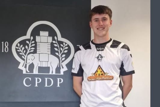 New Pwllheli signing Hari Lambe
