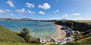 Porthdinllaen volunteers raise funds
