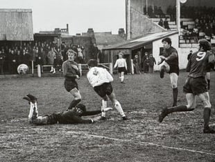 Aberystwyth Town pay tribute to club legend Alan Blair