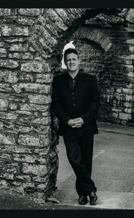 Gwynedd’s Rhys Meirion will make a return to the Great Hall stage at Aberystwyth Arts Centre this month