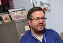 Penrhyn-coch surgeon admits fraud over amputation of his own legs