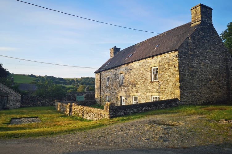 Mynachlog Fawr farmhouse