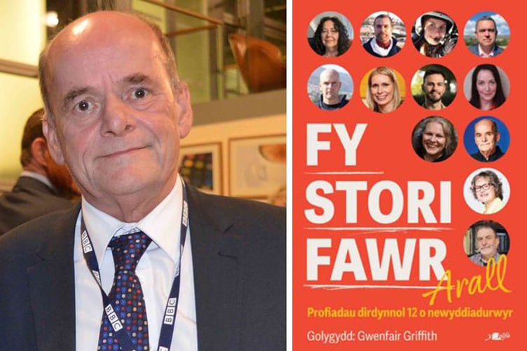 Mae Vaughan Roderick yn trafod ei stori fawr yn y gyfrol newydd