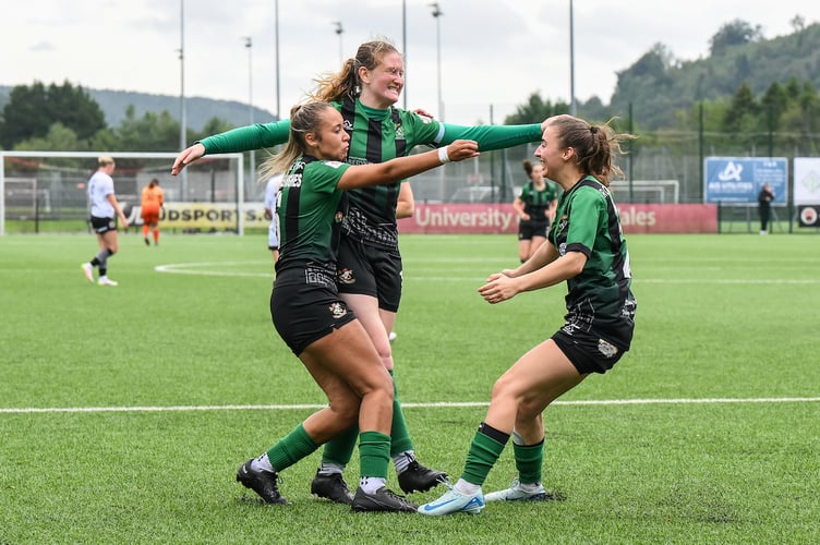 PONTYPRIDD, WALES - 07 SEPTEMBER 2025: Carys Bufton of Aberystwyth Town celebrates her goal to make it 0-2 during the Genero Adran Premier 25/26 - Phase 1 between Pontypridd United and Aberystwyth Town at the USW Sports Park in Pontypridd on the 7th September 2025. (Pic by Craig Thomas/FAW)