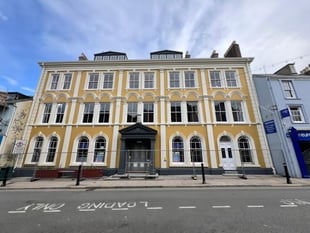 Pwllheli share scheme building transformed, thanks to community