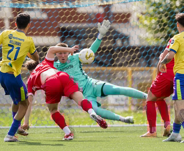 Heavy defeat for the Lakesiders
