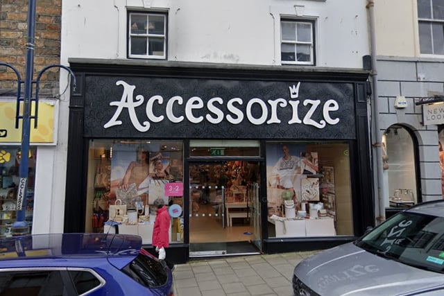 Plans to build flats behind Aberystwyth shop