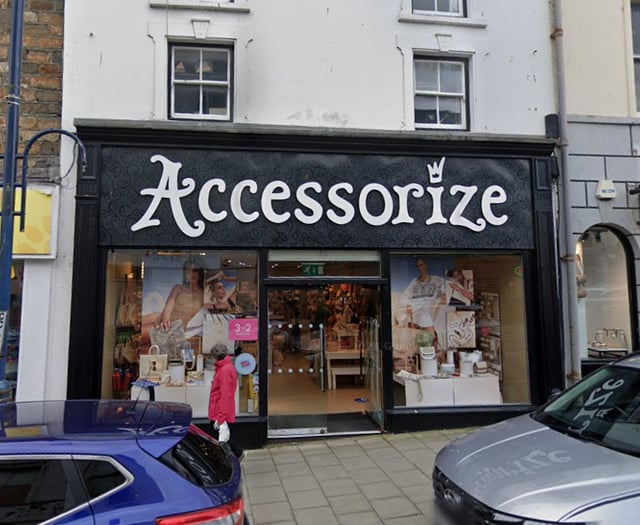 Plans to build flats behind Aberystwyth shop