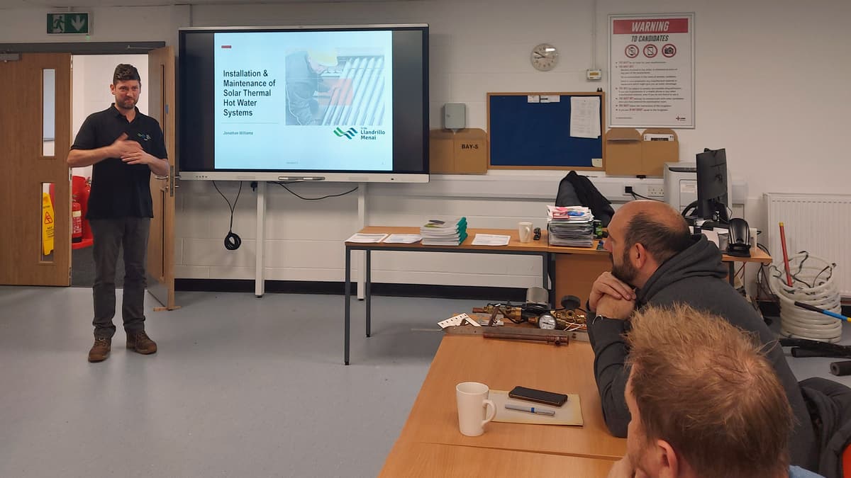 New Project Offers Fully Funded ‘green’ Training to Gwynedd Busines...