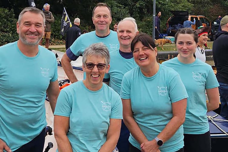 Aberdyfi Mixed team of Neil Bullman, Mark Cloves, Peter Ince, Rhian Jones, Izzy Cloves and Ellie Cloves