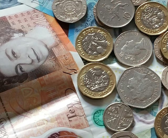 Calls for urgent UK Government action on energy crisis amid Iran war