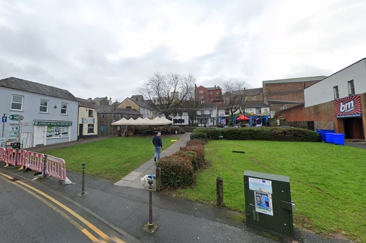 Square carmarthen