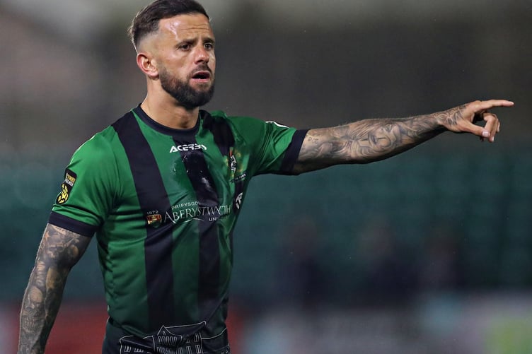 ABERYSTWYTH, CEREDIGION, WALES - 21st MARCH 2025 - Jonathan Evans of Aberystwyth Town during Aberystwyth Town vs Briton Ferry Llansawel in Round 29 of the JD Cymru Premier Play-Off Conference at Park Avenue, Aberysywth (Pic by Sam Eaden/FAW)