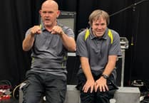 Drama Arad Goch yn archwilio themâu sy’n ymwneud ag iechyd meddwl