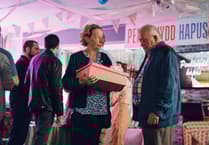 Rhyddhau delweddau o ail gyfres y ddrama boblogaidd Stad 2