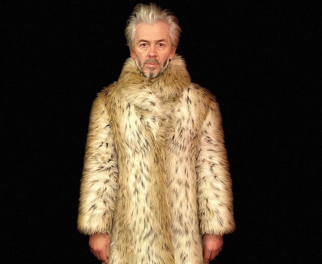 Shôn Dale-Jones new show is coming to Bangor and Aberystwyth
