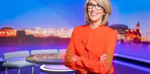 Dwy wobr i Bethan Rhys Roberts yn goron ar noson lwyddiannus i S4C