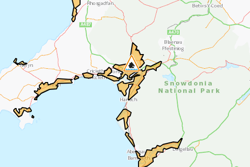 A flood alert has been issued along the north west Wales coast