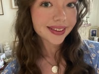 Welsh language passion earns Elin a £3,000 scholarship