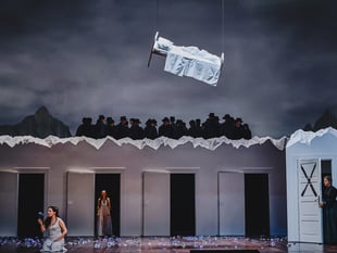 Mwldan streams Bellini opera live