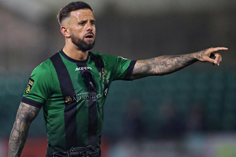 ABERYSTWYTH, CEREDIGION, WALES - 21st MARCH 2025 - Jonathan Evans of Aberystwyth Town during Aberystwyth Town vs Briton Ferry Llansawel in Round 29 of the JD Cymru Premier Play-Off Conference at Park Avenue, Aberysywth (Pic by Sam Eaden/FAW)