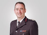 Fire chief announces his retirement