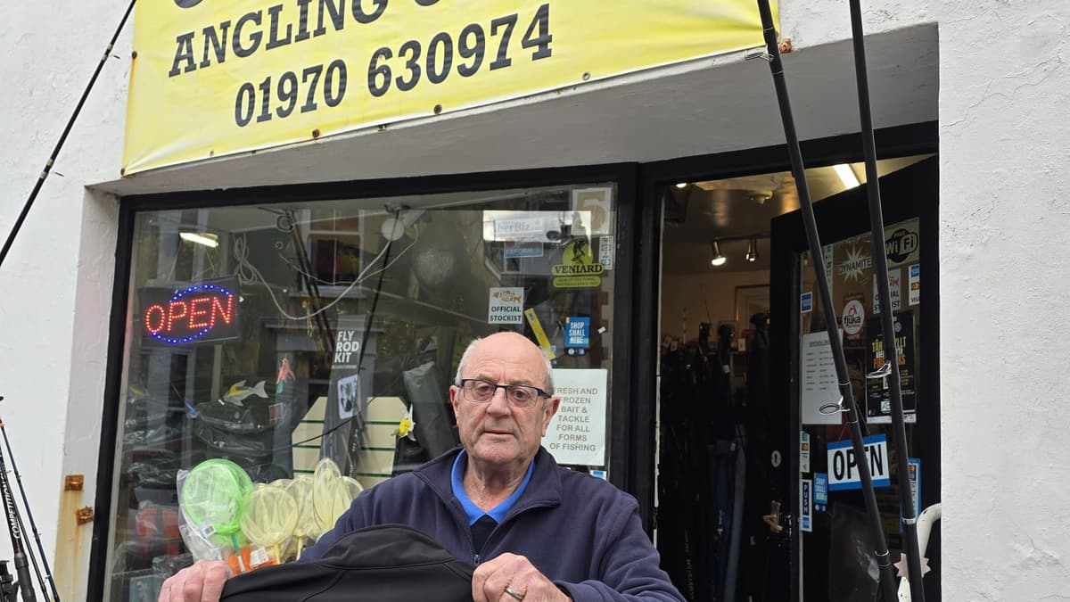 Basil Coates provides team kit for Welsh Shore Angling Ladies ...