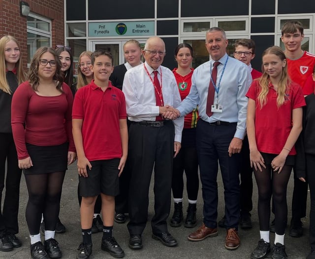 First headmaster of Penweddig returns to meet current pupils