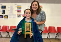 Doniau disglair yn Eisteddfod Gadeiriol Llanarth
