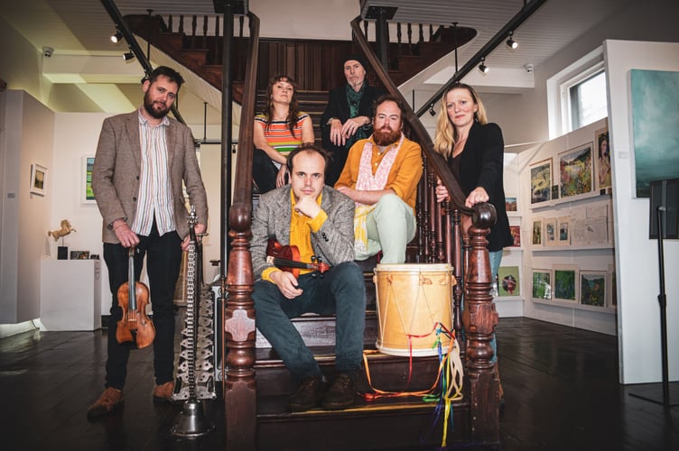 Cardigan to host Synergedd, a night of Welsh and English folk music