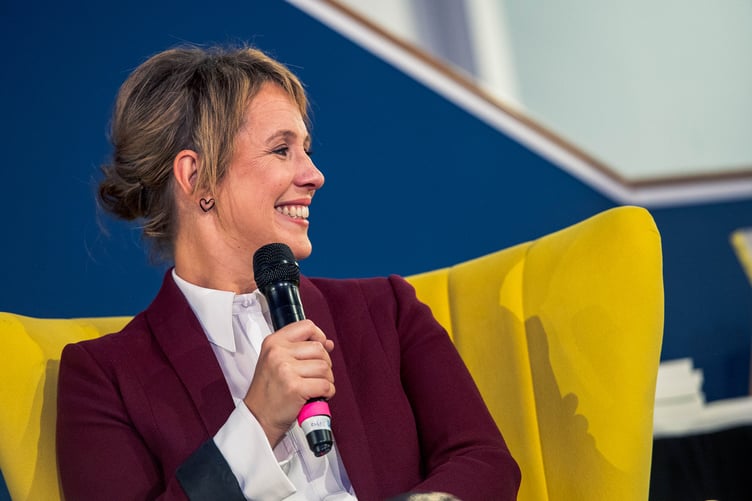 Y gyflwynwraig Mari Grug