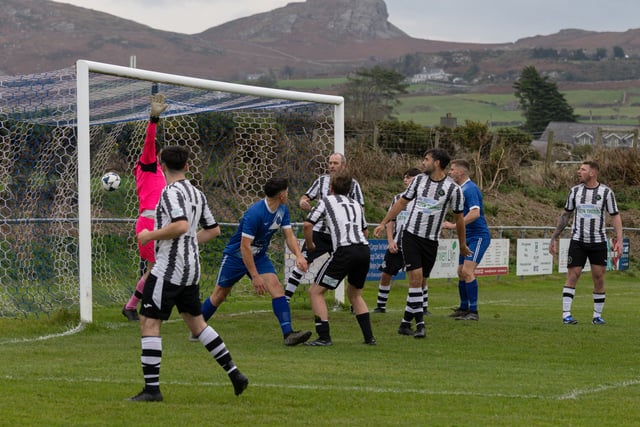 Nefyn's ruthless 6–0 victory keeps pressure on leaders